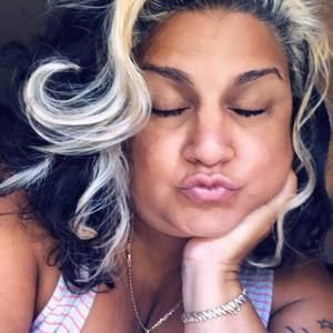 Meet your Posher, Damaris